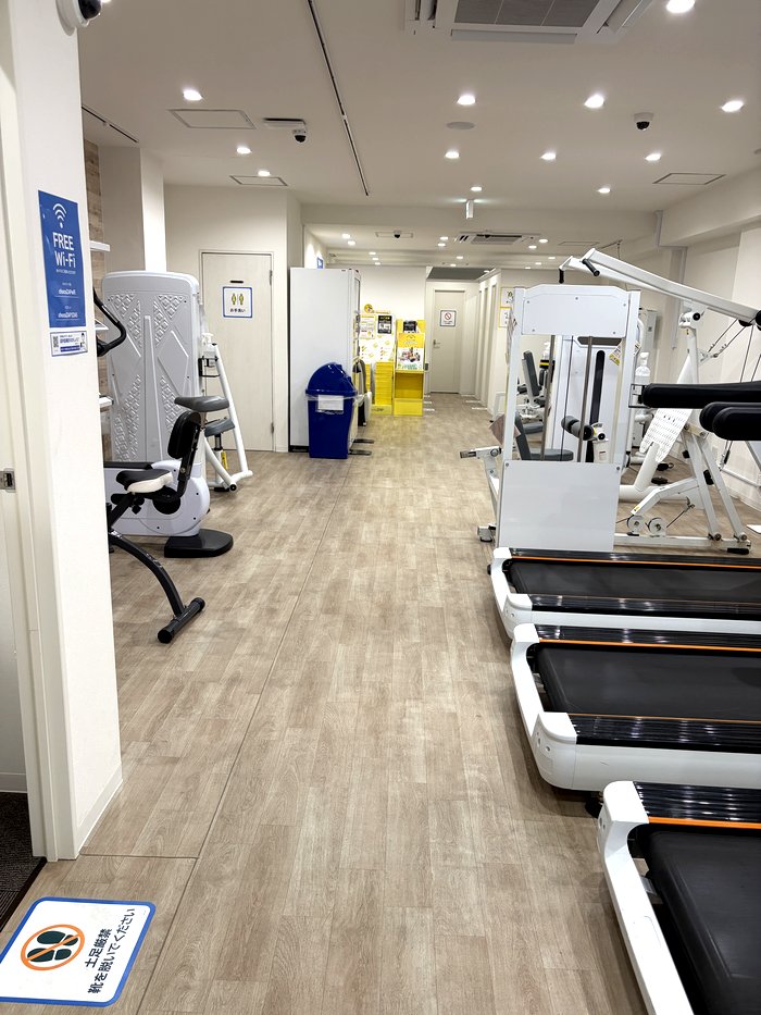 チョコザップK店　入口から見た風景