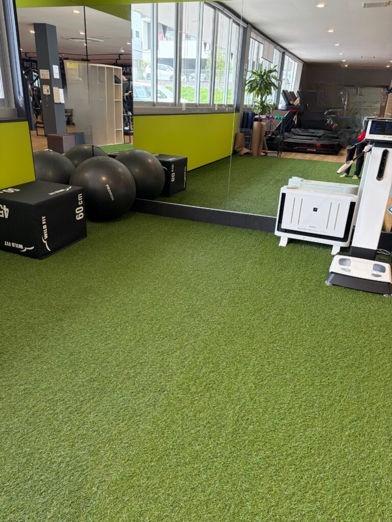 フィットイージーのストレッチエリア・インボディ測定器も設置